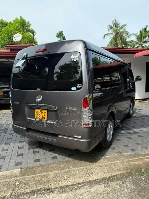Toyota KDH SUPER GL 211 2007