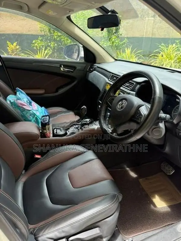 DFSK Glory 580 SUV 2021