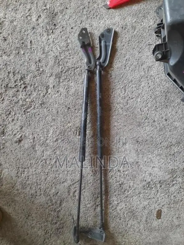 Toyota Crown Bonnet Shock - Reconditioned