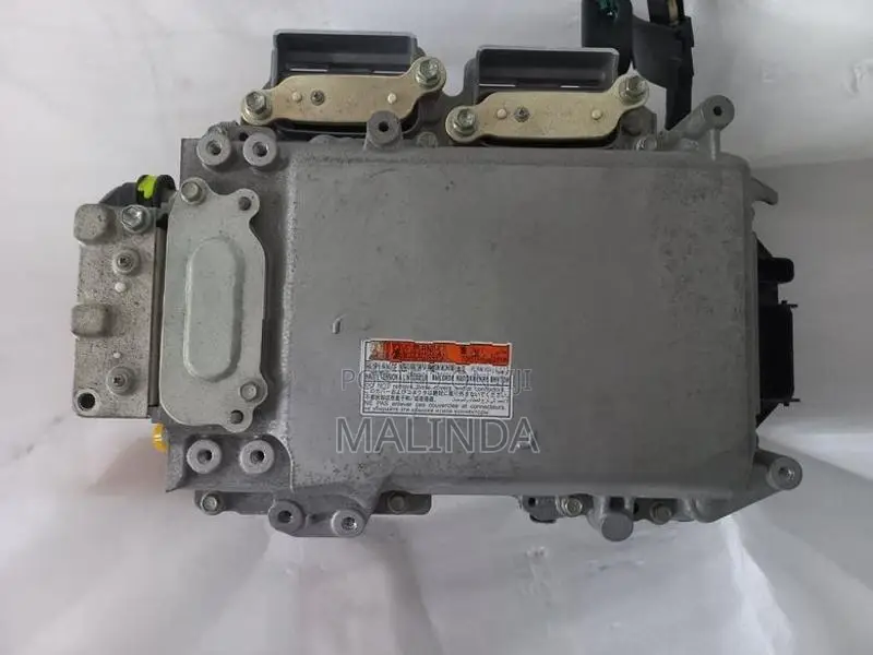 Toyota Camry (AVV50) Inverter - Reconditioned