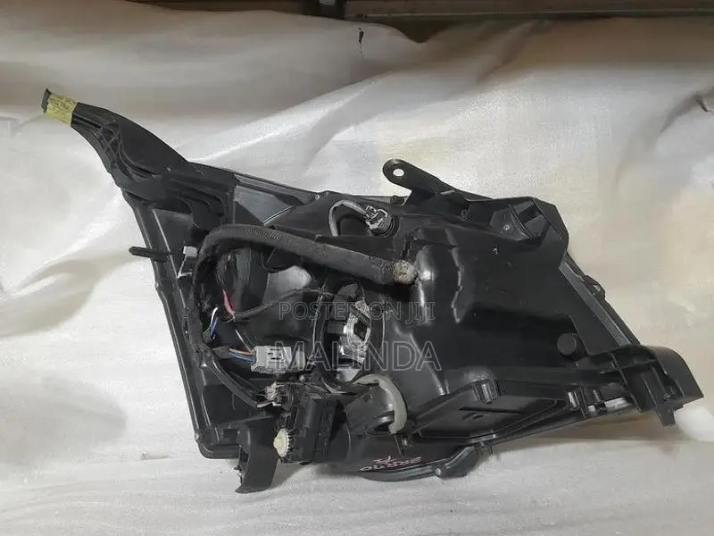 Toyota Noah (ZRR70) LH Head Light - Reconditioned