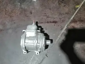 Toyota Hilux AC Compressor - Reconditioned