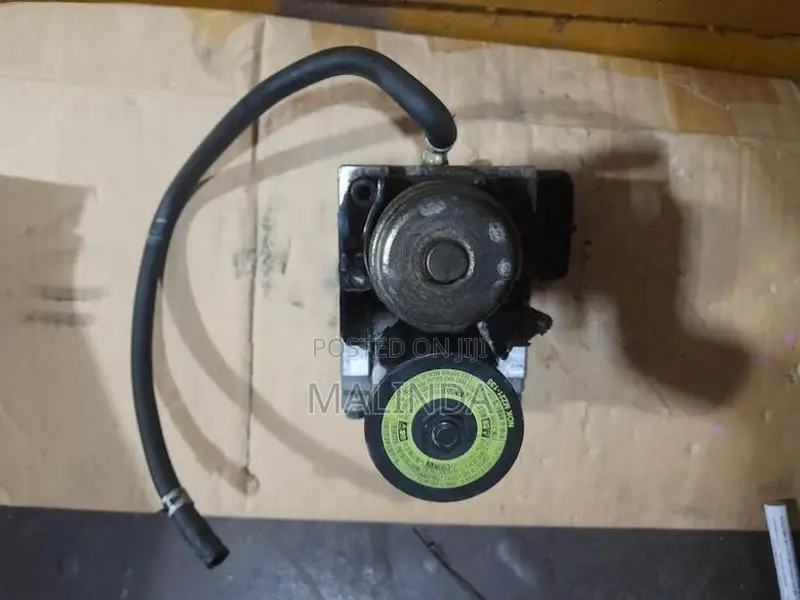Toyota Crown (GWS204) ABS - Reconditioned