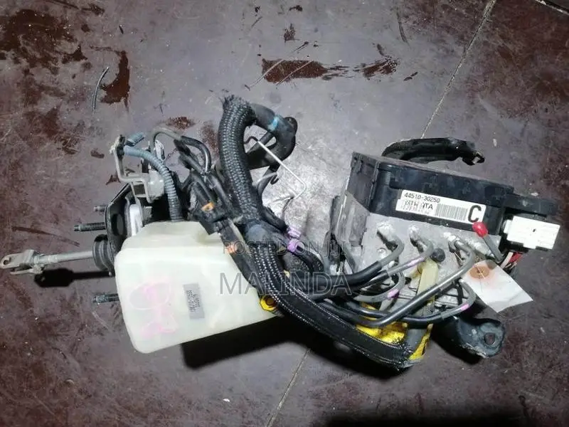 Toyota Crown (GWS204) ABS Pump - Reconditioned