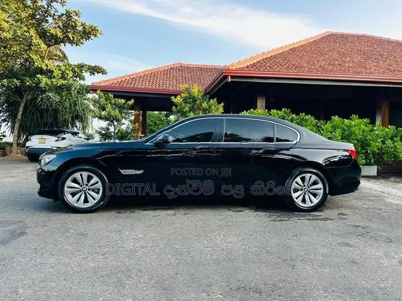 BMW 730Ld 2011