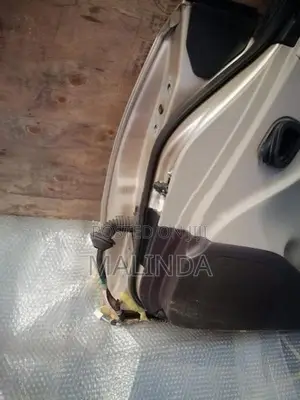 Toyota Sai (AZK10) RH Front Door - Reconditioned