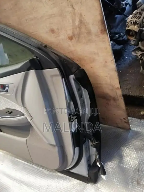 Toyota Crown (GWS204) LH Front Door - Reconditioned