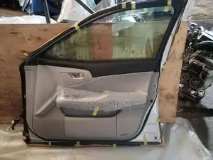Toyota Crown (GWS204) RH Front Door - Reconditioned