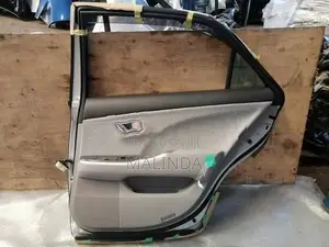 Toyota Crown (GWS204) RH Rear Door - Reconditioned
