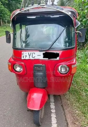 Bajaj RE 2010