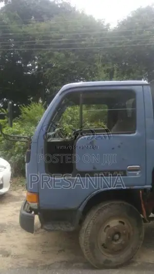 Nissan cabin for Lorry