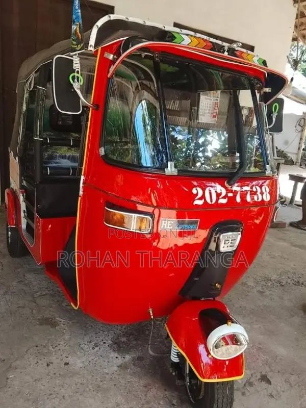 Bajaj RE 2 Stroke 1999 Three Wheel (Used)