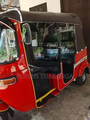 Bajaj RE 2 Stroke 1999 Three Wheel (Used)