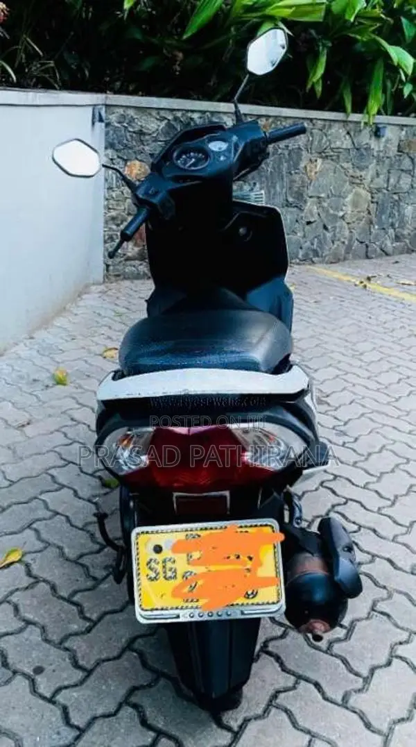 Honda Dio 2016 Motorbike (Used)