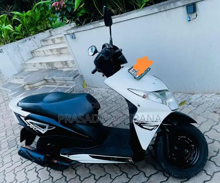 Honda Dio 2016 Motorbike (Used)