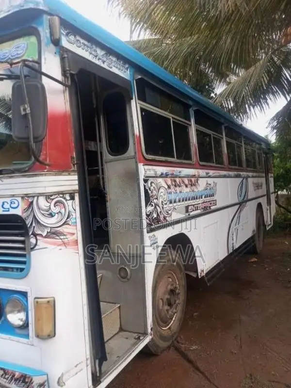 Ashok-Leyland Ruby 2003 Bus (Used)