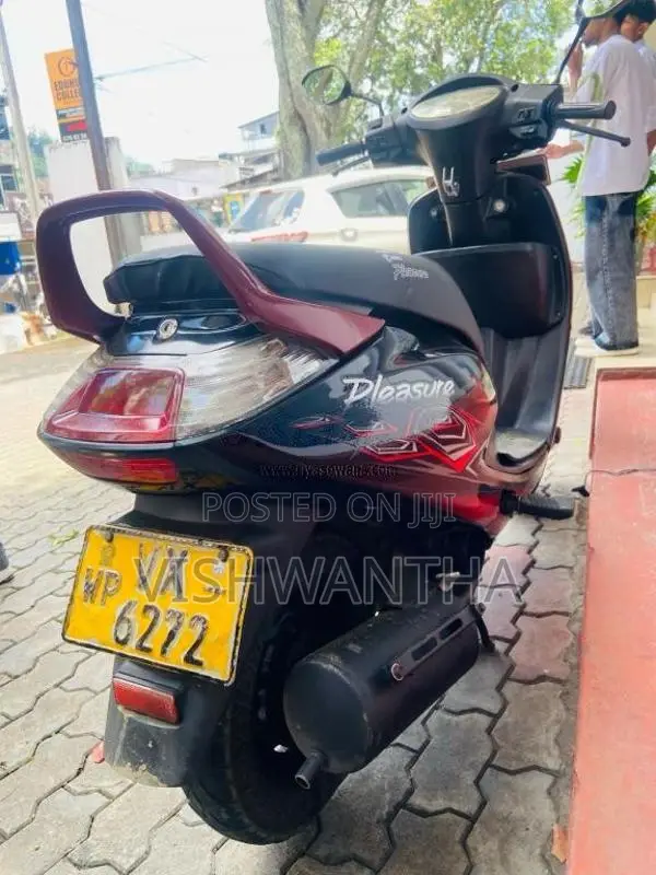 Hero Pleasure 2010 Motorbike (Used)