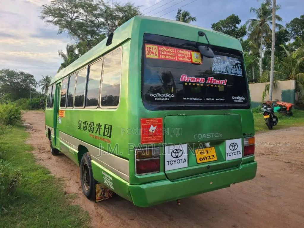 Toyota Coaster 1987 Bus (Used)