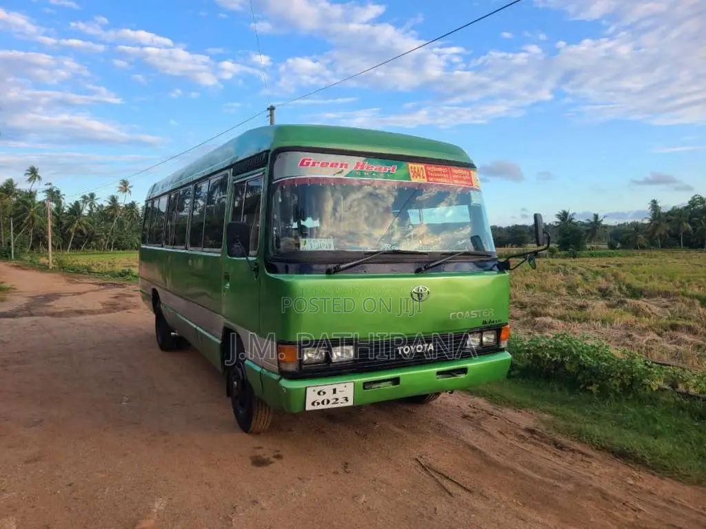 Toyota Coaster 1987 Bus (Used)