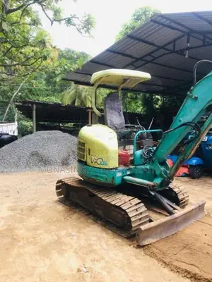 Yanmar Vi0 30 2013 Heavy-Duty (Used)