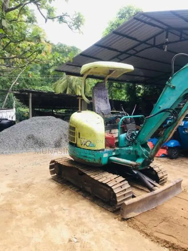 Yanmar Vi0 30 2013 Heavy-Duty (Used)