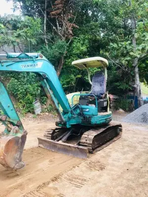 Yanmar Vi0 30 2013 Heavy-Duty (Used)