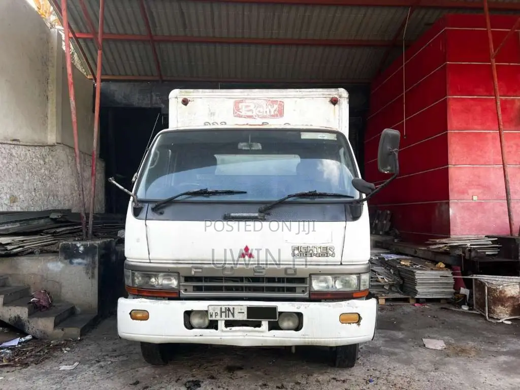 Mitsubishi Fuso 1997 Lorry (Used)