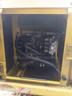 Komatsu PC120-6 2004 Heavy-Duty (Used)