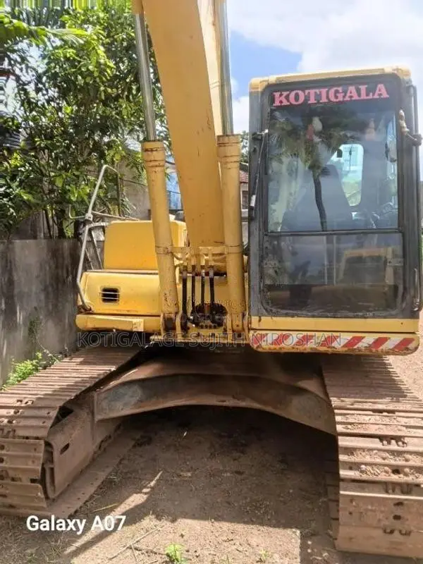 Komatsu PC120-6 2004 Heavy-Duty (Used)