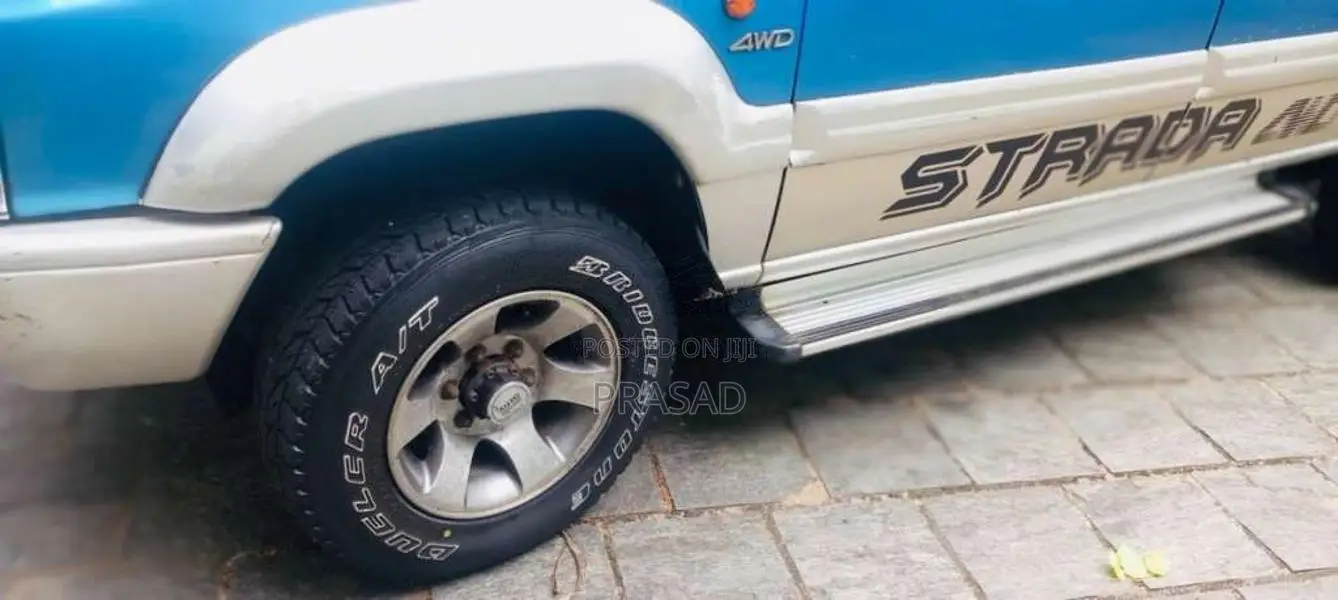 Mitsubishi L200 4WD 1989 Pickup (Used)