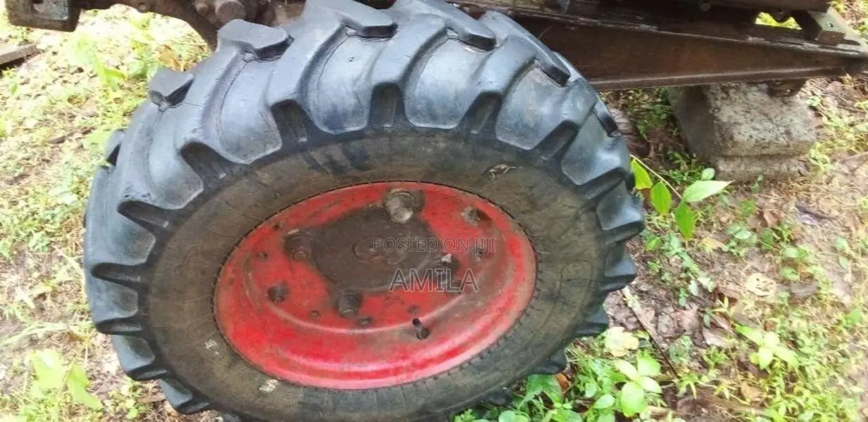 Kubota Sifang 2000 Tractor (Used)