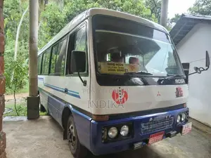 Mitsubishi Baby Rosa 1991 Bus (Used)