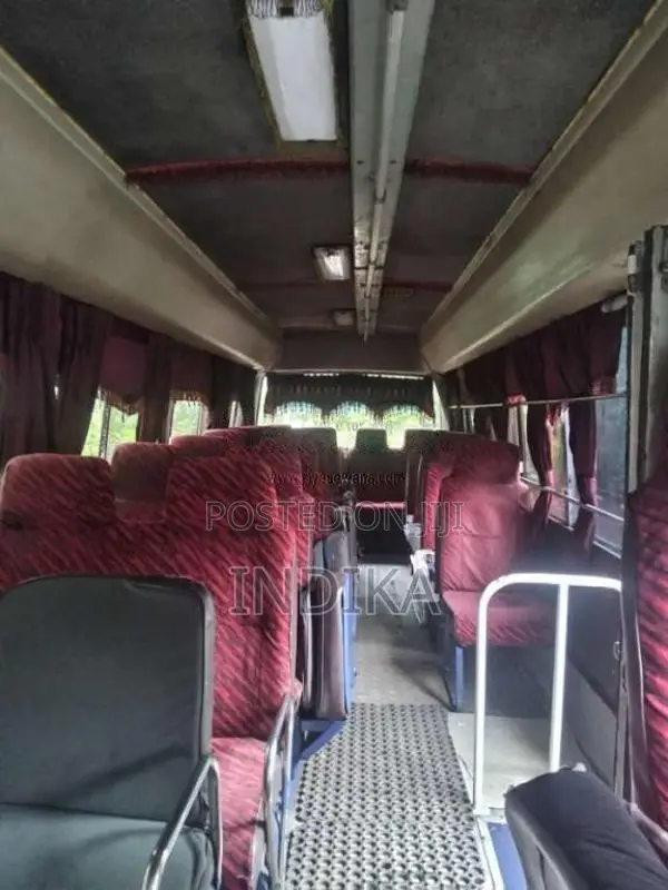 Mitsubishi Baby Rosa 1991 Bus (Used)