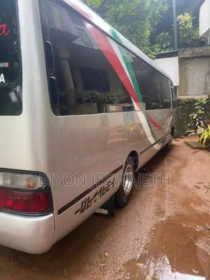 Toyota Coaster 2010 Bus (Used)