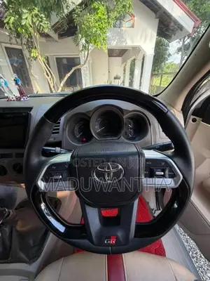 Toyota Hilux 2005 Pickup (Used)