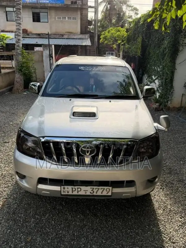 Toyota Hilux 2005 Pickup (Used)