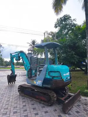 Yanmar B37-2 2017 Heavy-Duty (Used)