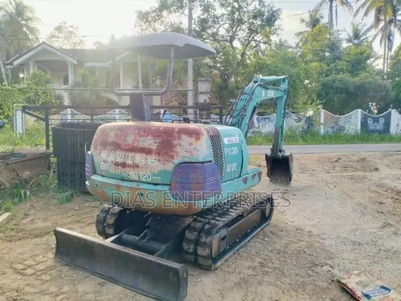 Komatsu Pc30-7 2017 Heavy-Duty (Used)