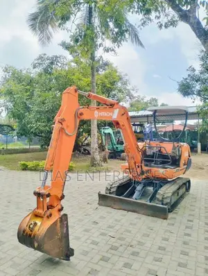 Hitachi EX30 2017 Heavy-Duty (Used)