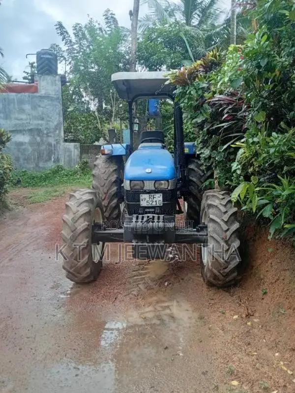 New-Holland 7500 2016 Tractor (Used)