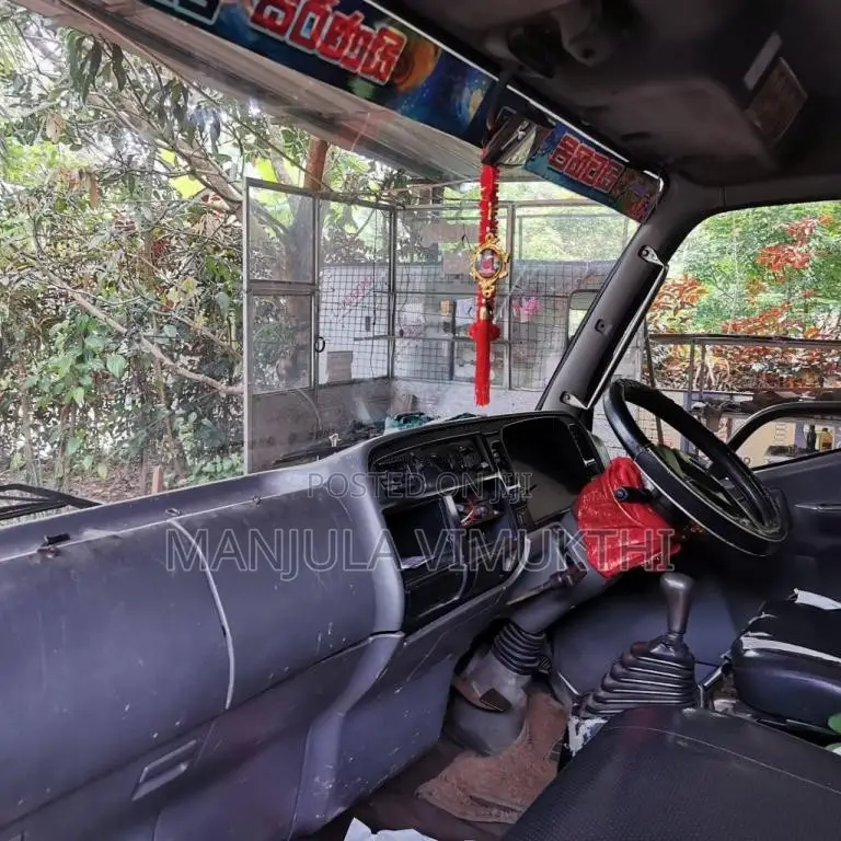 Mitsubishi Canter 2000 Lorry (Used)