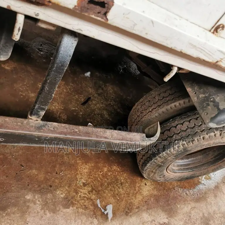 Mitsubishi Canter 2000 Lorry (Used)