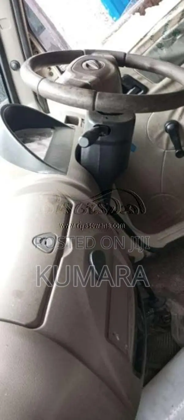 Mahindra Maxximo 2012 Lorry (Used)