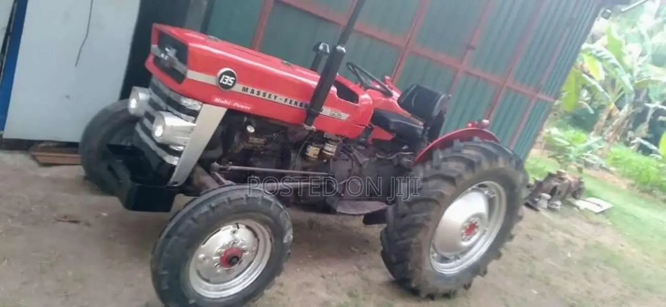 Massey-Ferguson 135D 1985 Tractor (Used)