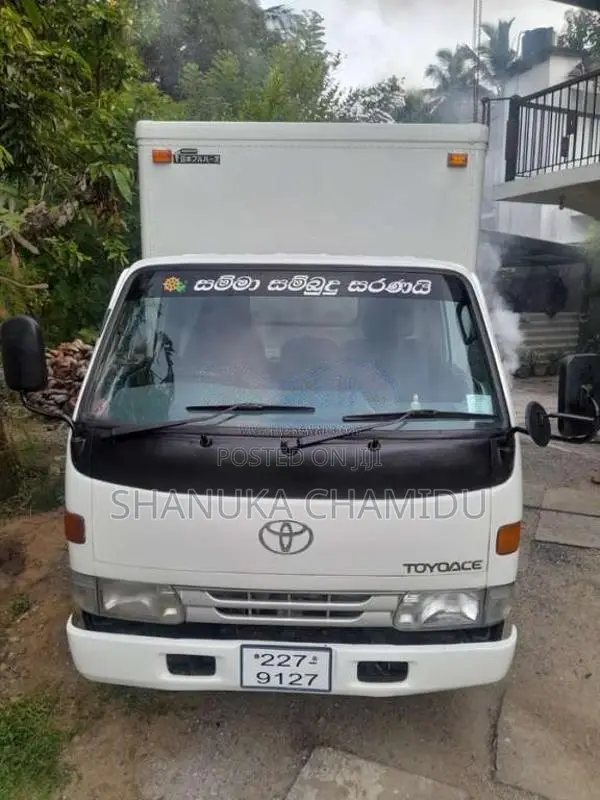 Toyota Dyna 2000 Lorry (Used)