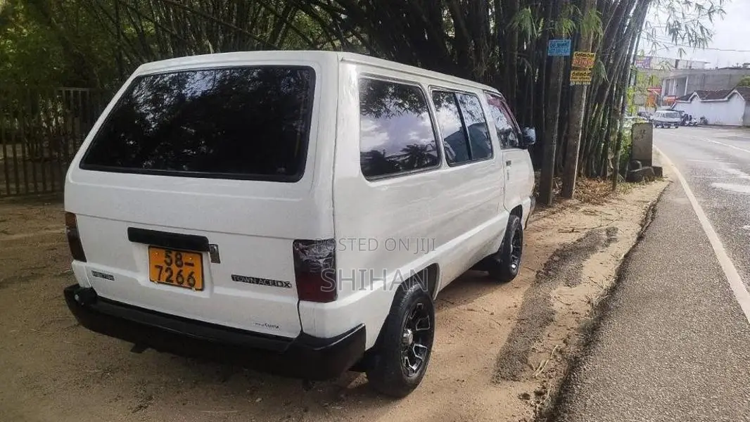 Toyota Townace 1991 Van (Used)