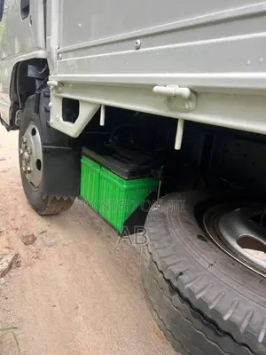 Isuzu NKR 81 2004 Lorry (Used)