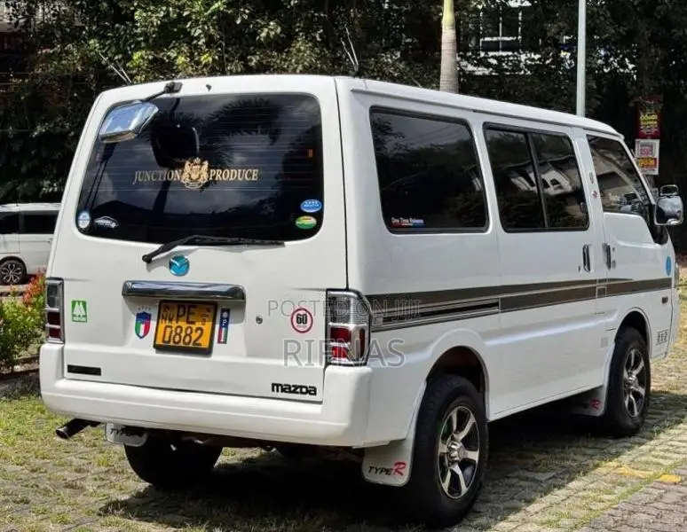 Mazda Lion Face 2007 Van (Used)