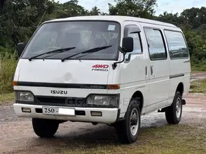 Isuzu Fargo 1993 Van (Used)