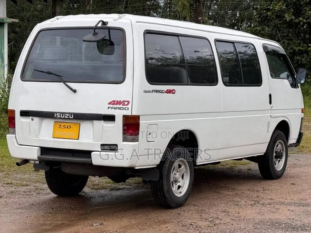 Isuzu Fargo 1993 Van (Used)